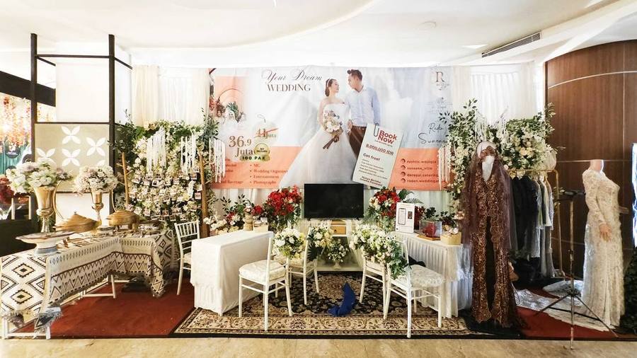 Dekorasi Pelaminan Pernikahan oleh Rushtic