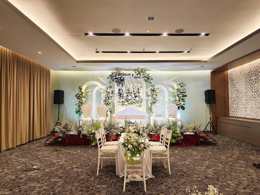 Dekorasi Akad / Engagement Minimalis oleh Rushtic
